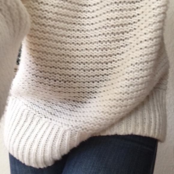 NWOT Universal Thread Oversized Sweater - XS - Picture 13 of 14